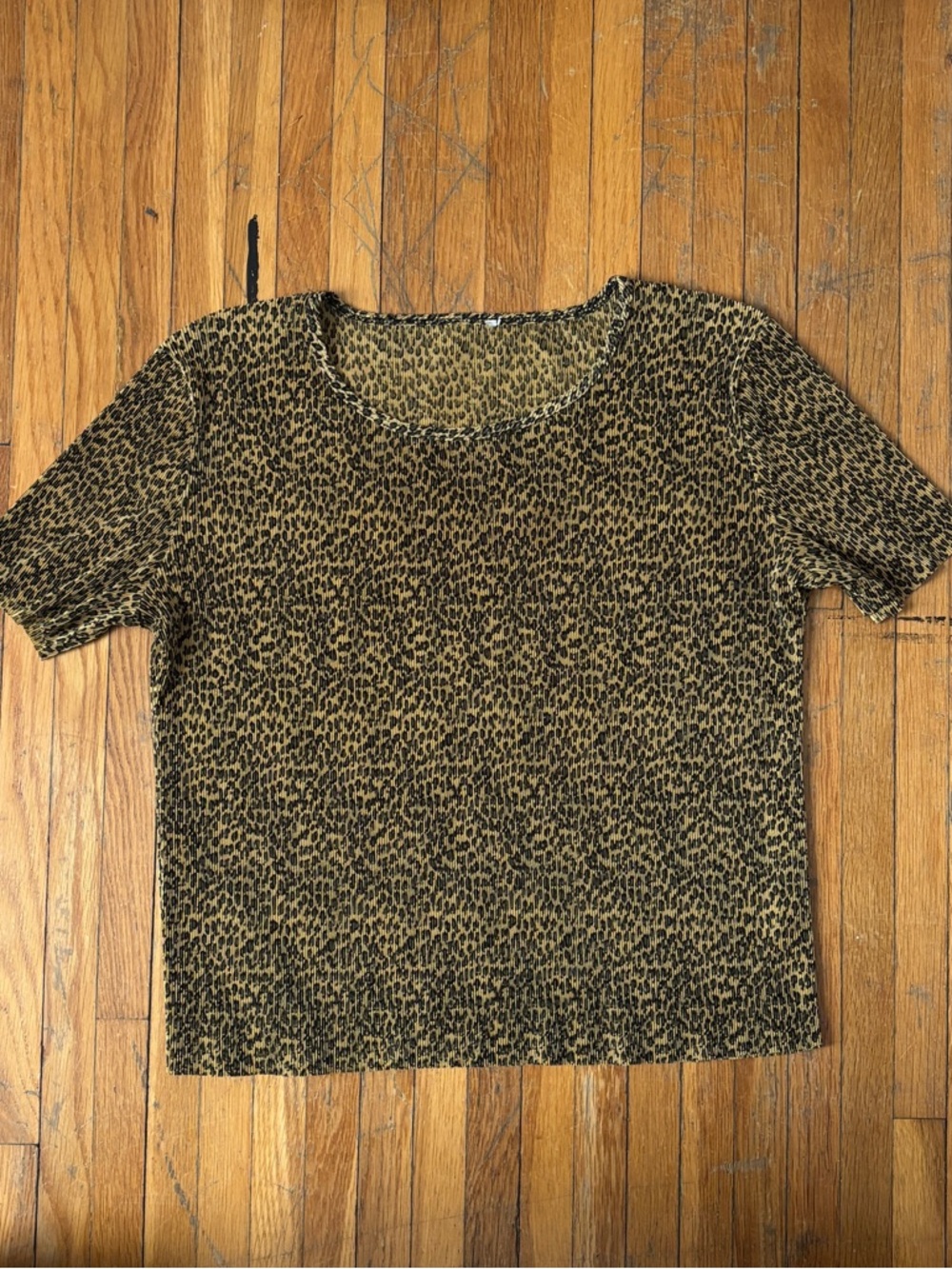Vintage crinkle slinky leopard print tshirt